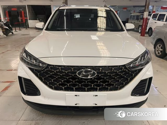 Hyundai ix35 2023 Белый из Китая, фото 2