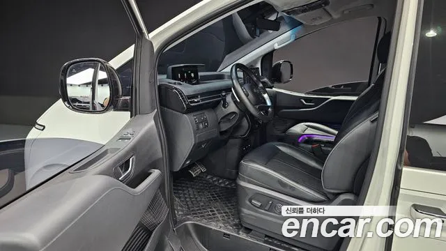 Hyundai Staria 2023 Белый из Кореи, фото 2