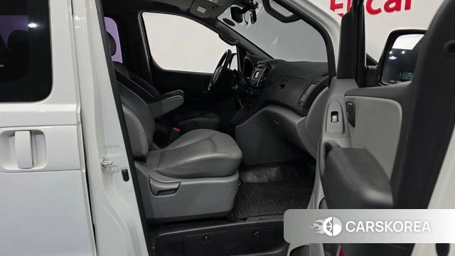 Hyundai The New Grand Starex 2018 Белый из Кореи, фото 2