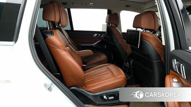 BMW X7 (G07) 2021 Белый из Кореи, фото 2