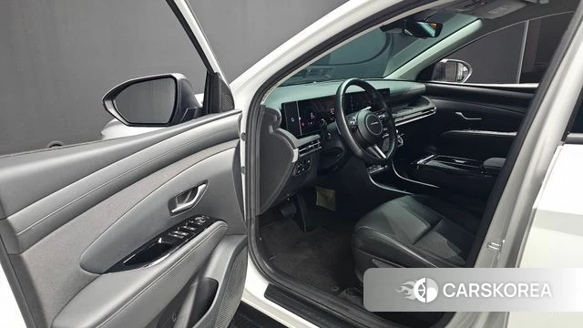 Hyundai The New Tucson (NX4) 2024 Белый из Кореи, фото 2