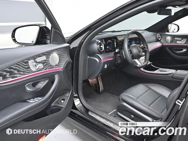 Mercedes-Benz E-Class W213 2023 Черный из Кореи, фото 2