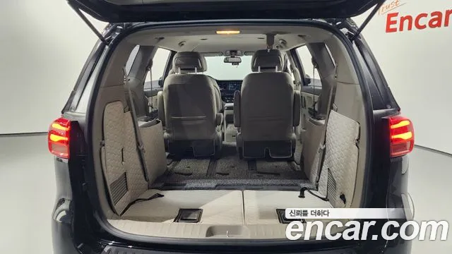 Kia The New Carnival 2018 Черный из Кореи, фото 2