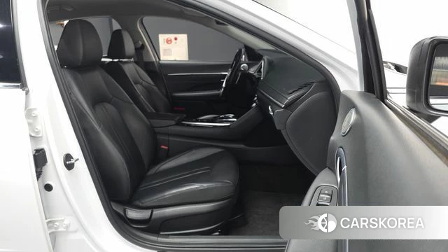 Hyundai Sonata (DN8) 2022 Белый из Кореи, фото 2
