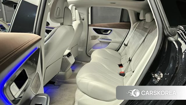Mercedes-Benz EQE V295 2023 Черный из Кореи, фото 2