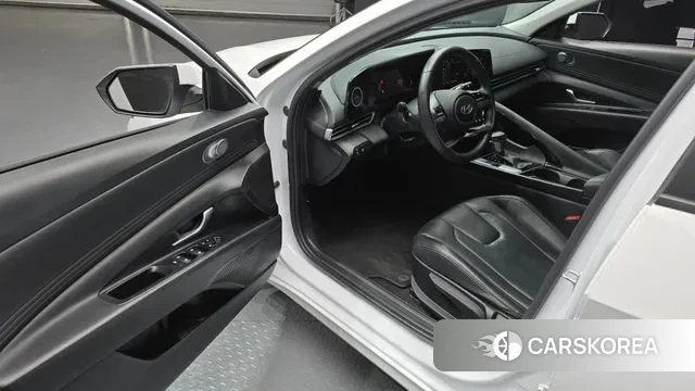 Hyundai The New Avante (CN7) 2024 Белый из Кореи, фото 2