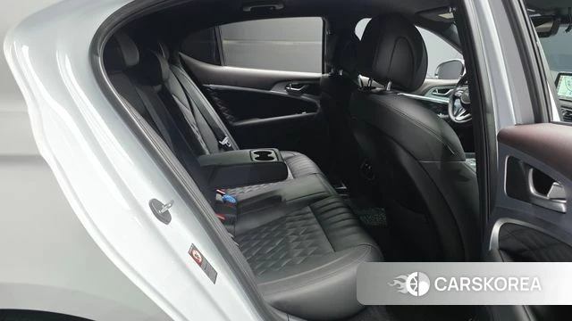Genesis G70 2019 Белый из Кореи, фото 2