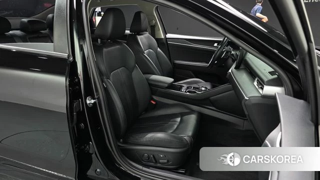 Kia K5 3rd generation 2022 Черный из Кореи, фото 2