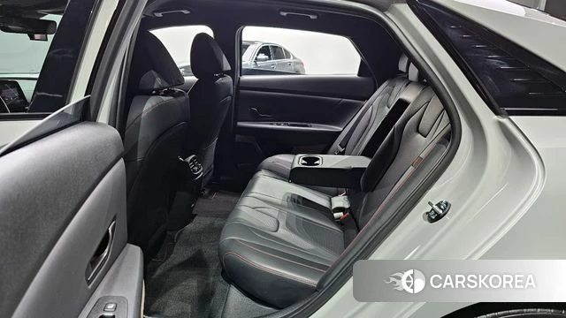 Hyundai The New Avante (CN7) 2023 Серебристо-серый из Кореи, фото 2