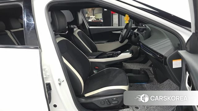 Kia EV6 2022 Белый из Кореи, фото 2