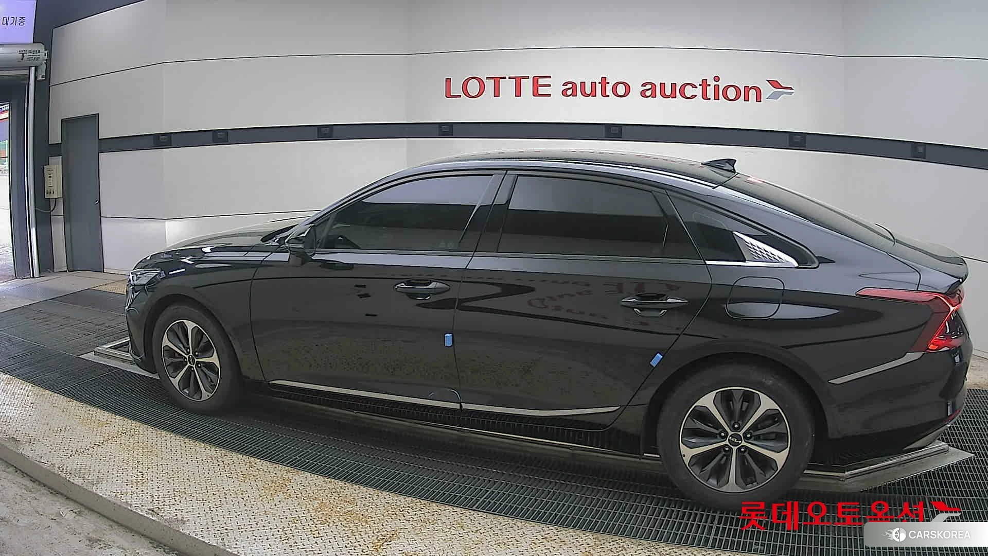 Kia K8 Hybrid 2022 Aurora Black Pearl из Кореи, фото 2