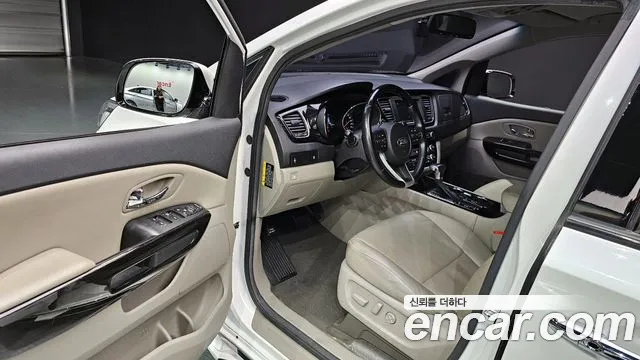 Kia The New Carnival 2018 Белый из Кореи, фото 2