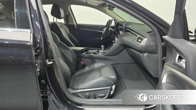 Genesis The New G70 2024 Черный из Кореи, фото 2