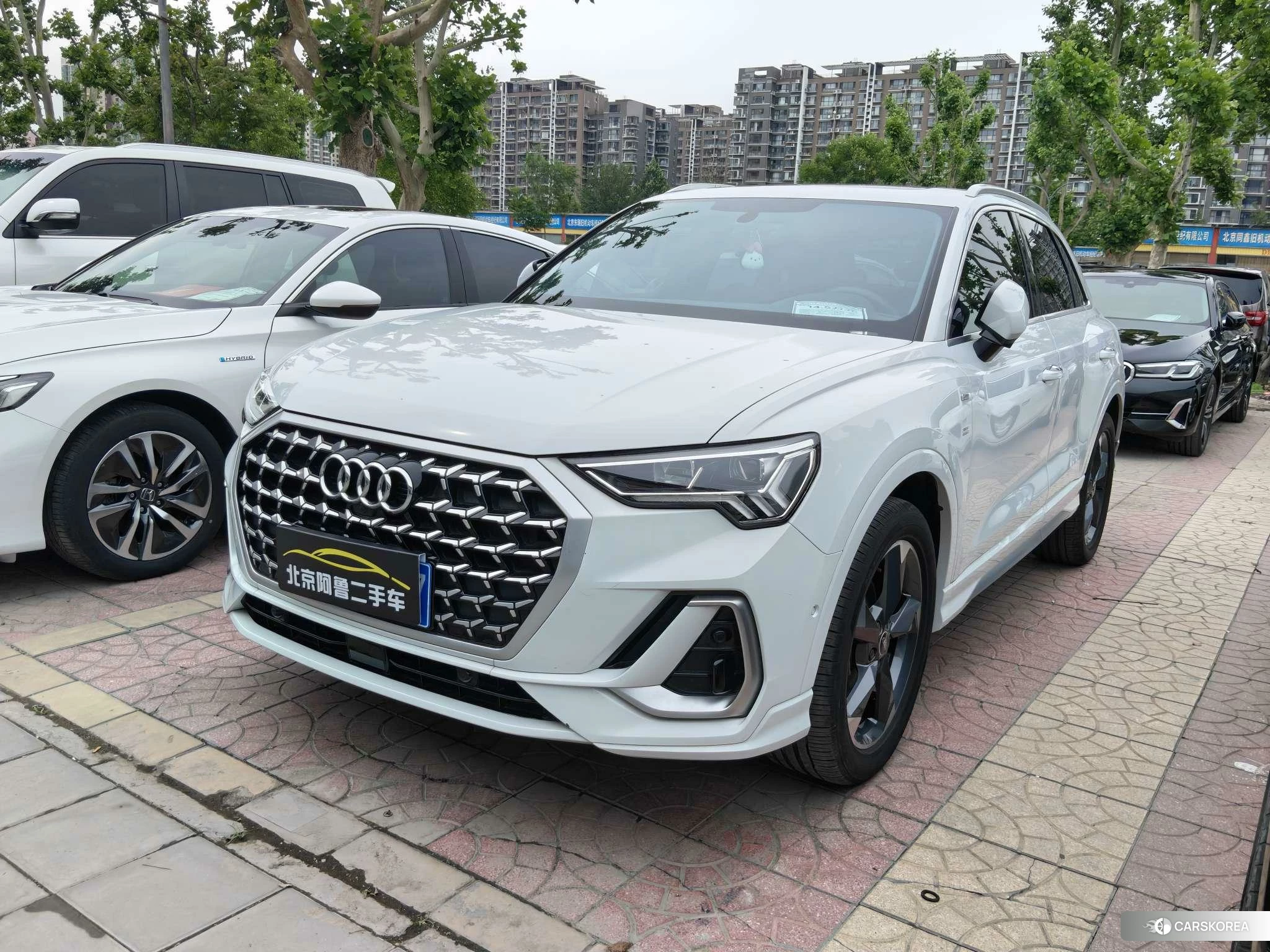 Audi Q3 2023 Белый из Китая, фото 2