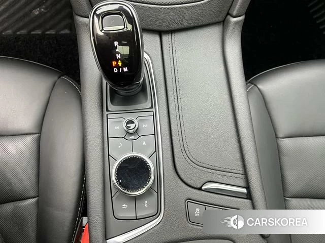 Cadillac XT5 2020 Белый из Китая, фото 2