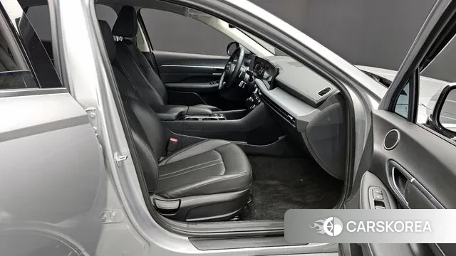 Hyundai Sonata D Edge (DN8) 2025 Серебряный из Кореи, фото 2