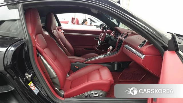 Porsche 718 Cayman 2023 Черный из Кореи, фото 2