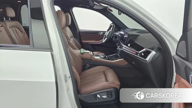 BMW X5 (G05) 2024 Белый из Кореи, фото 2