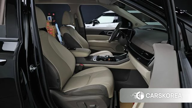 Kia The New Carnival 4th Generation 2024 Черный из Кореи, фото 2