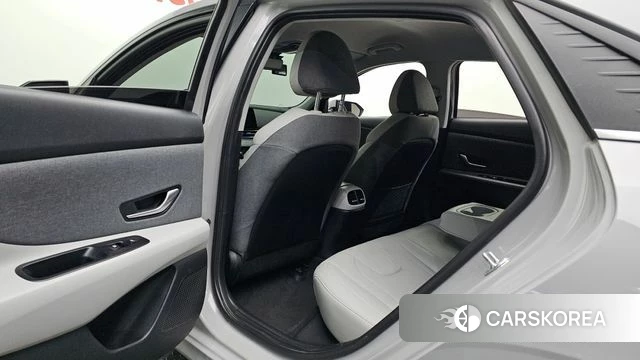 Hyundai Avante (CN7) 2020 Серебристо-серый из Кореи, фото 2