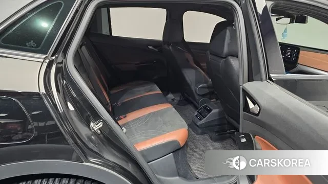 Volkswagen ID.4 2022 Черный из Кореи, фото 2