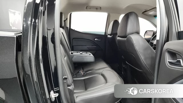 Chevrolet (GM Daewoo) Real New Colorado 2021 Черный из Кореи, фото 2