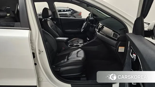 Kia Niro 2018 Белый из Кореи, фото 2