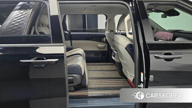 Kia The New Carnival 4th Generation 2024 Черный из Кореи, фото 2
