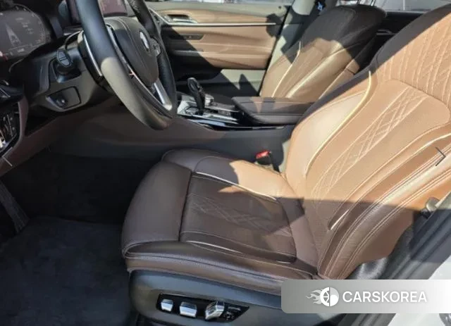 BMW 6 Series GT (G32) 2023 Белый из Кореи, фото 2