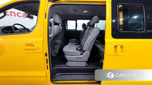 Hyundai The New Grand Starex 2021 Желтый из Кореи, фото 2