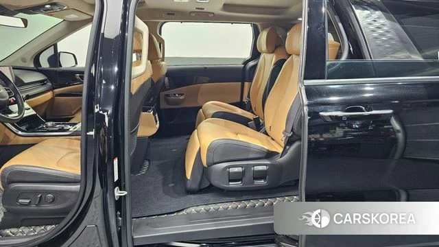 Kia Carnival 4th generation 2023 Черный из Кореи, фото 2