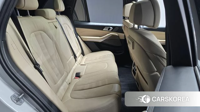 BMW X5 (G05) 2021 Белый из Кореи, фото 2