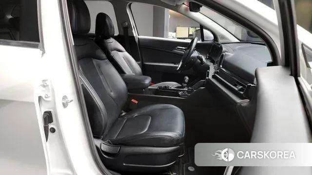 Kia Sportage 5th Generation 2022 Белый из Кореи, фото 2