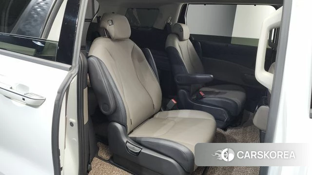 Kia The New Carnival 4th Generation 2024 Белый из Кореи, фото 2