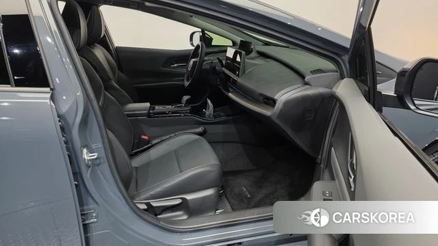 Toyota Prius 5th Generation 2024 Серый из Кореи, фото 2
