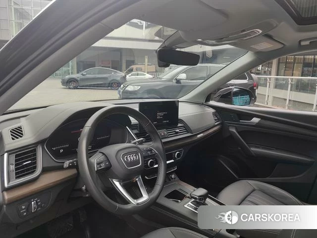 Audi Q5L 2023 Черный из Китая, фото 2