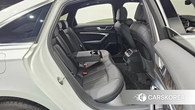 Audi A6 (C8) 2023 Белый из Кореи, фото 2