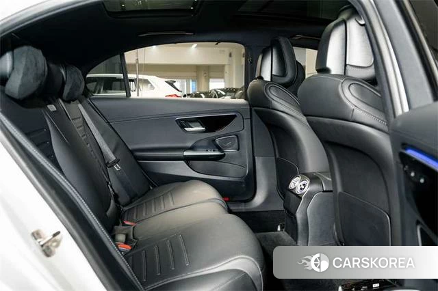 Mercedes-Benz Class C 2024 Белый из Китая, фото 2