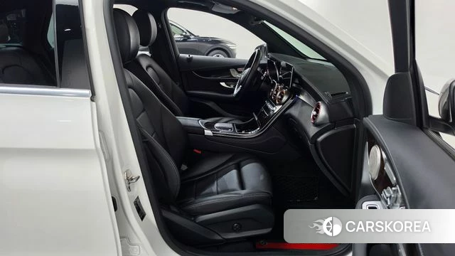 Mercedes-Benz GLC-Class X253 2020 Белый из Кореи, фото 2