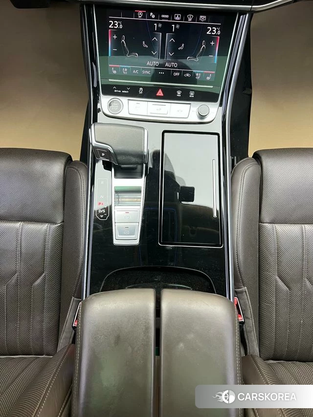 Audi A8 2021 Черный из Китая, фото 2