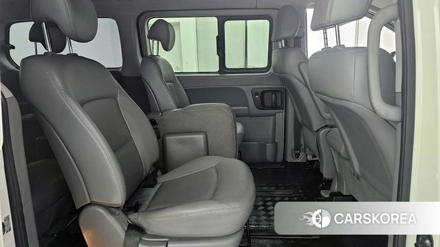 Hyundai The New Grand Starex 2018 Белый из Кореи, фото 2