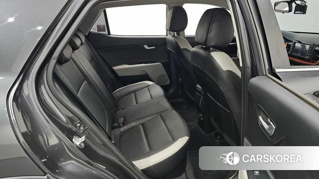 Kia Stonic 2018 Серый из Кореи, фото 2