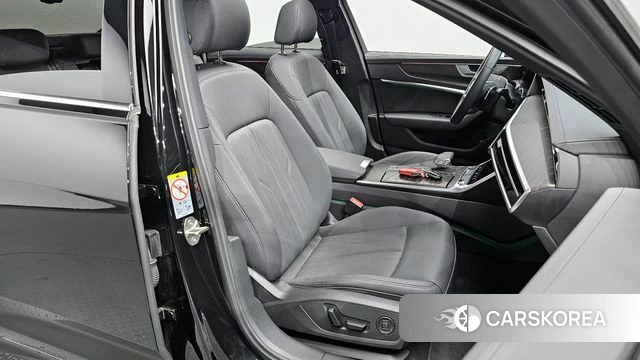 Audi A6 (C8) 2022 Черный из Кореи, фото 2