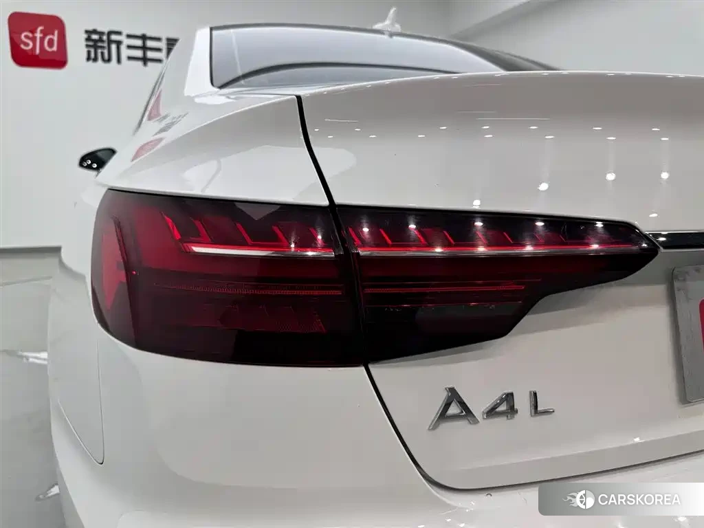 Audi A4L 2023 Белый из Китая, фото 3