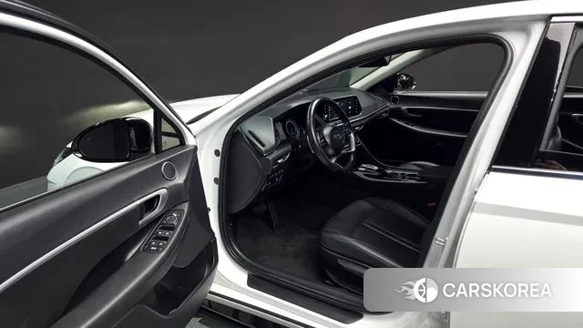 Hyundai Sonata (DN8) 2022 Белый из Кореи, фото 2