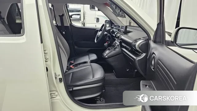 Hyundai Casper 2023 Белый из Кореи, фото 2