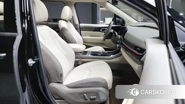 Kia The New Carnival 4th Generation 2025 Черный из Кореи, фото 2