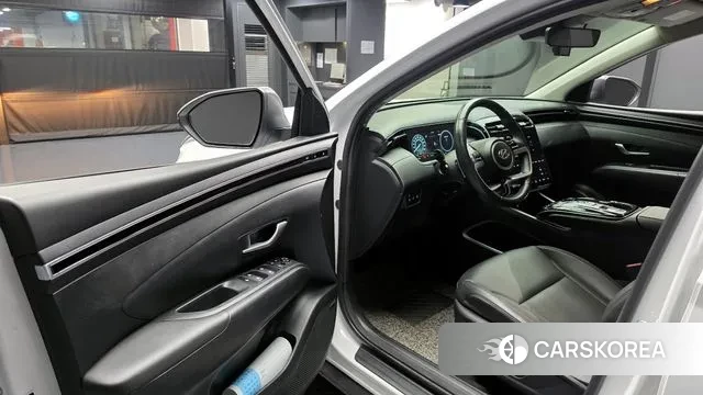 Hyundai Tucson (NX4) 2023 Белый из Кореи, фото 2