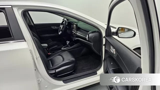 Kia Come New K3 2018 Белый из Кореи, фото 2