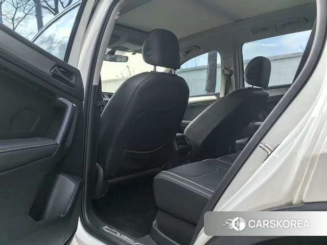 Volkswagen Tiguan L 2018 Белый из Китая, фото 2